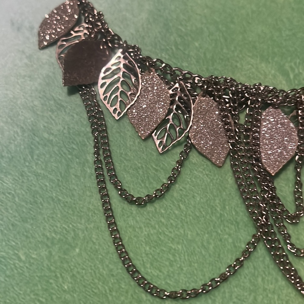 Charming Charlie necklace - Picture 3 of 8